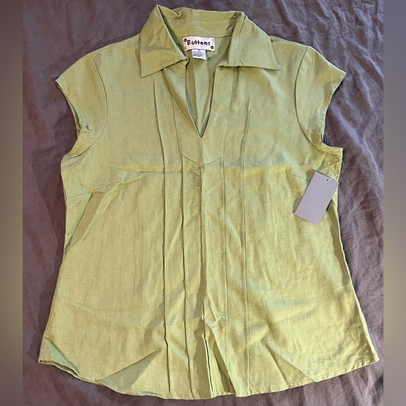 buttons Tops - Buttons — Vintage Linen Blend Cap Sleeve Top